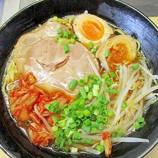 インスタント麺で簡単☆キムチラーメン